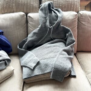 Calia gray oversized hooded sweater size M